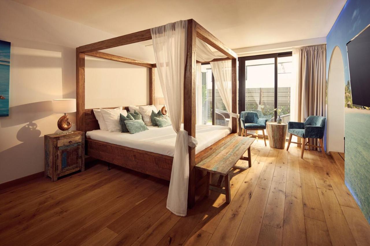 Van Der Valk Hotel Тил Екстериор снимка