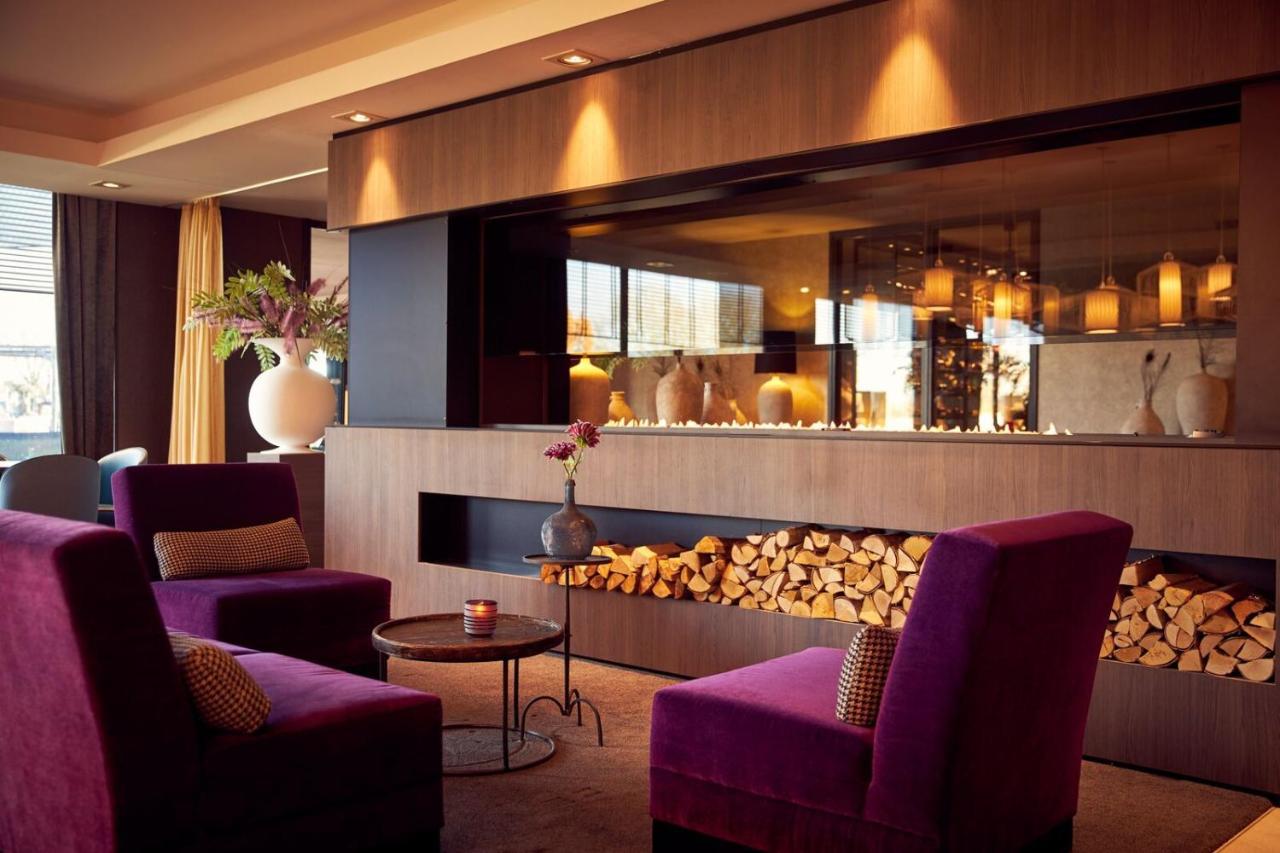 Van Der Valk Hotel Тил Екстериор снимка