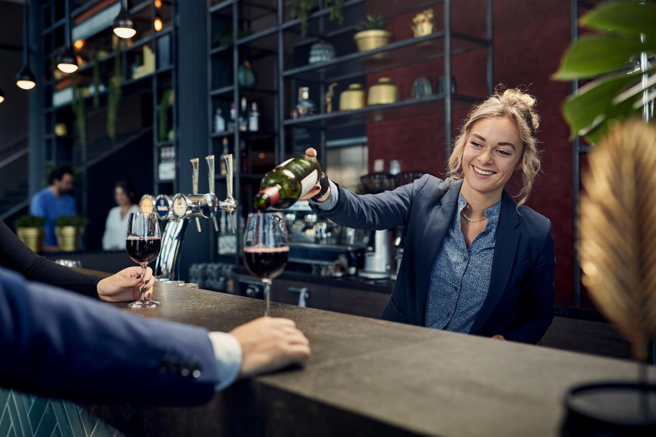 Van Der Valk Hotel Тил Екстериор снимка